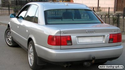 Козырёк на заднее стекло Audi 100(C4) 