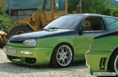 Бампер передний Volkswagen Golf III 