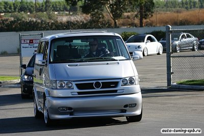 Бампер передний Volkswagen T4 