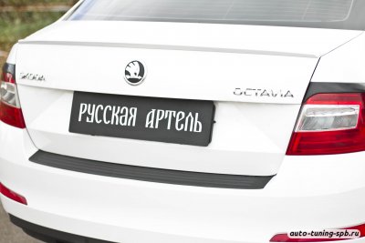 защитно-декоративная накладка на бампер Škoda Octavia (A7) 