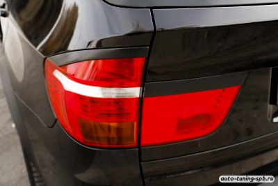 Ресницы на задние фары BMW X5(E70) 