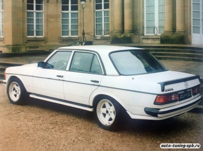 Юбка задняя Mercedes-Benz W123 