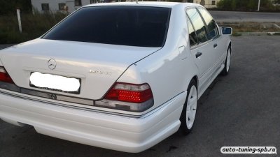 Бампер задний Mercedes-Benz W140 