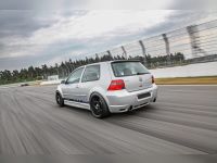 Бампер задний Volkswagen Golf IV 